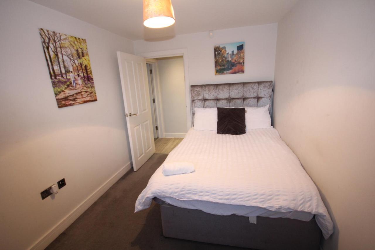 Holden Court Apartments - Apt 3 West Drayton  Kültér fotó