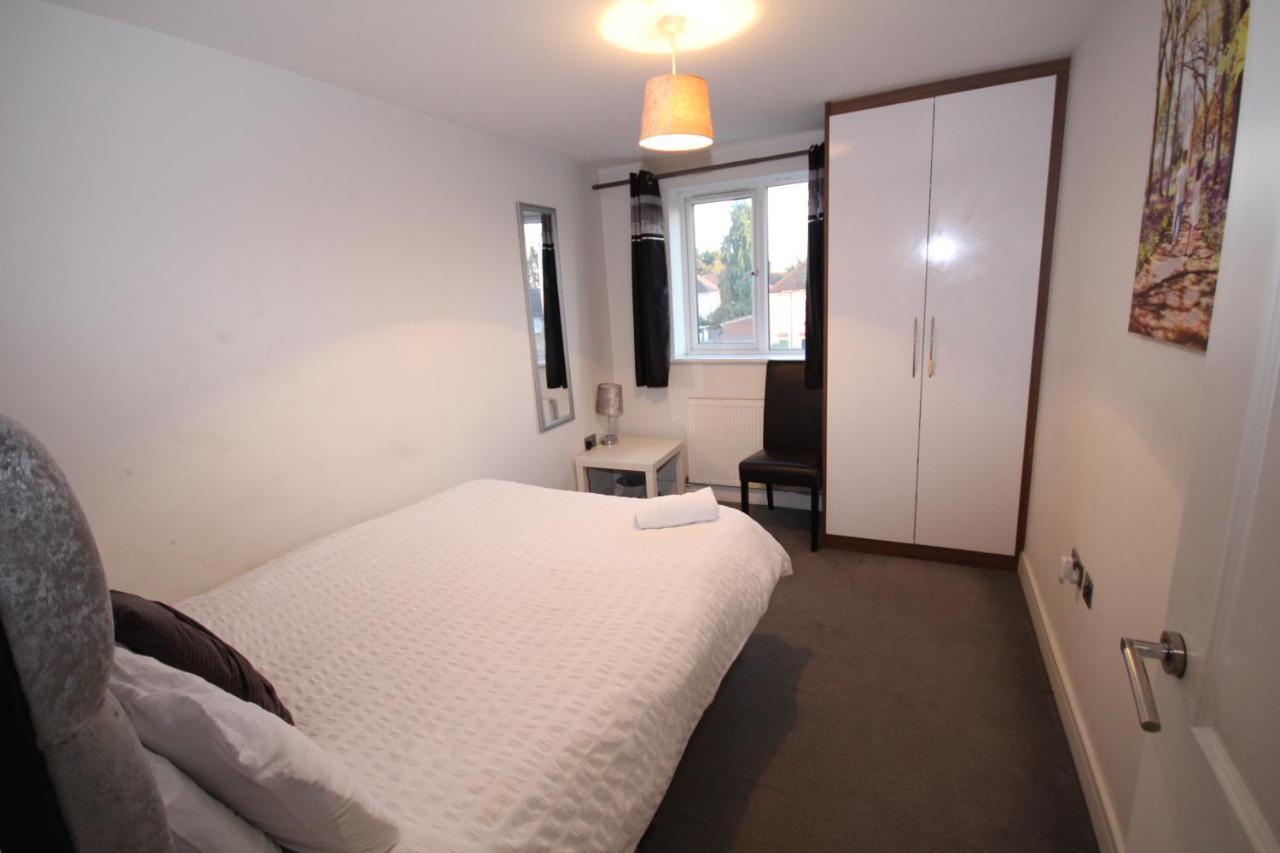 Holden Court Apartments - Apt 3 West Drayton  Kültér fotó