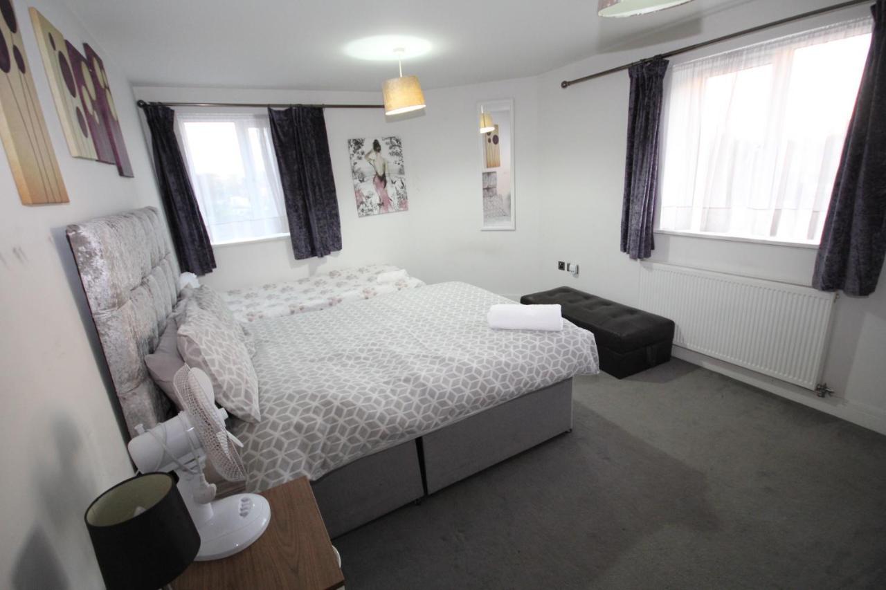 Holden Court Apartments - Apt 3 West Drayton  Kültér fotó