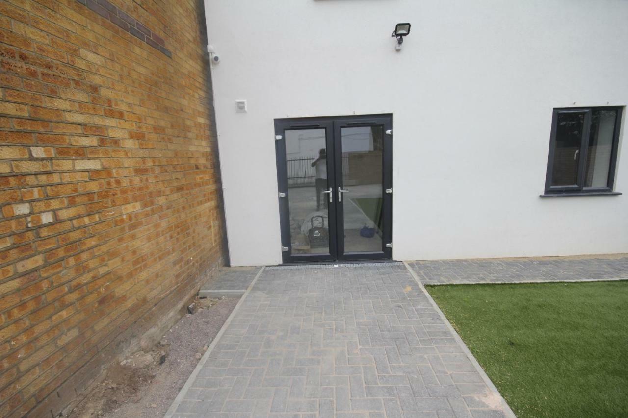 Holden Court Apartments - Apt 3 West Drayton  Kültér fotó